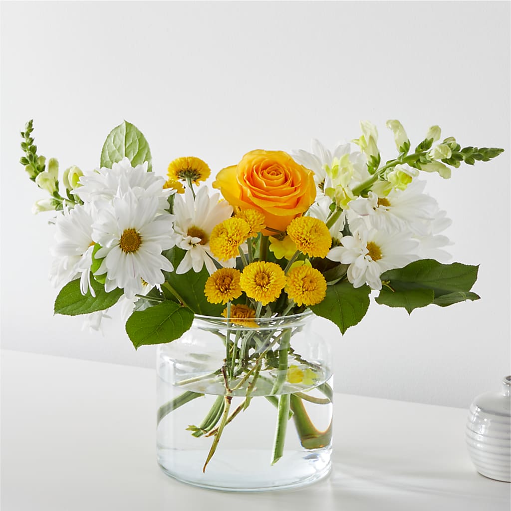 Sun Salutation Bouquet – Castalia Flower Shoppe, Castalia OH