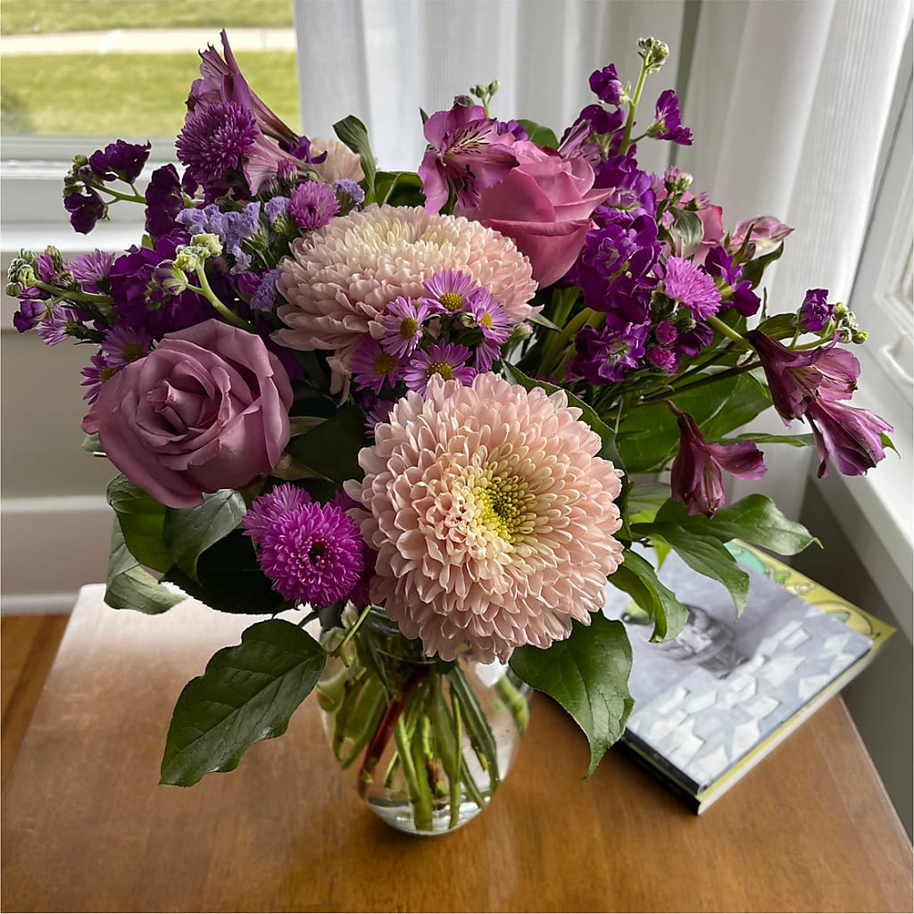 Ultraviolet Bouquet – Castalia Flower Shoppe, Castalia OH