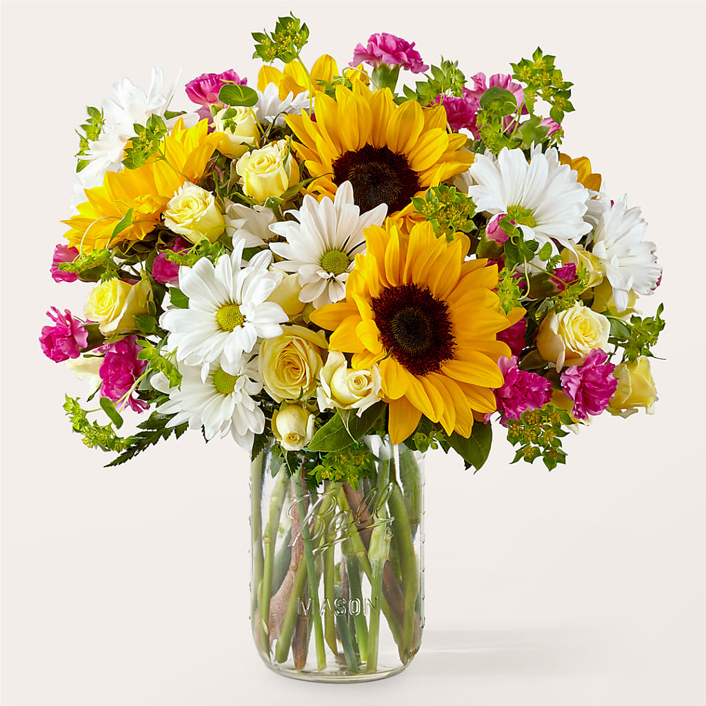 Aglow Bouquet – Castalia Flower Shoppe, Castalia OH