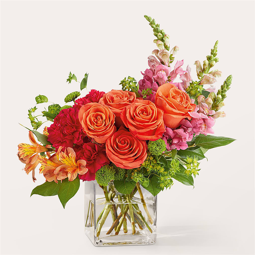 Cosmopolitan Bouquet – Castalia Flower Shoppe, Castalia OH