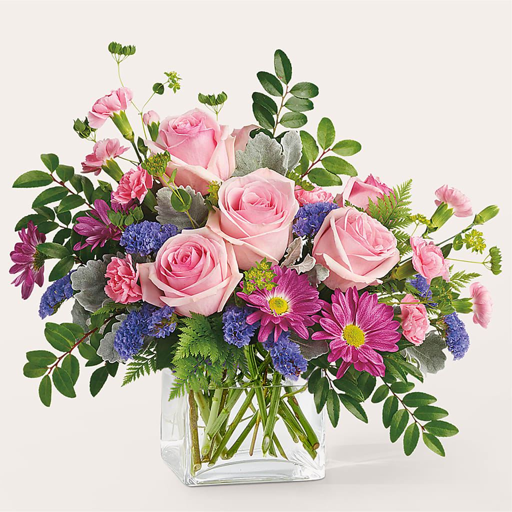 Starlet Bouquet – Castalia Flower Shoppe, Castalia OH