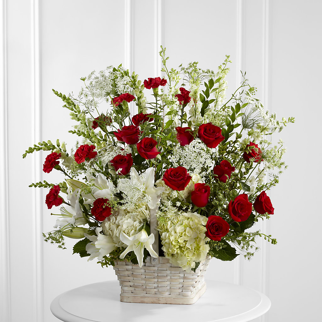 In Loving Memory Arrangement – Castalia Flower Shoppe, Castalia OH