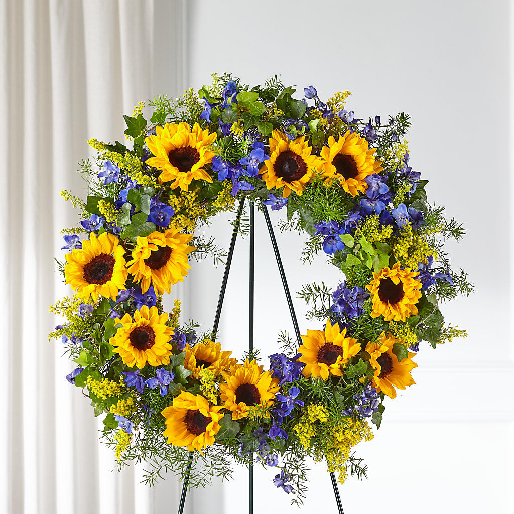 Bright Rays Wreath – Castalia Flower Shoppe, Castalia OH
