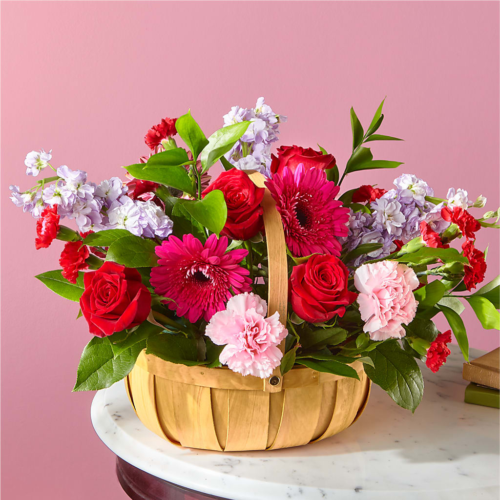 Pink Picnic Basket – Castalia Flower Shoppe, Castalia OH