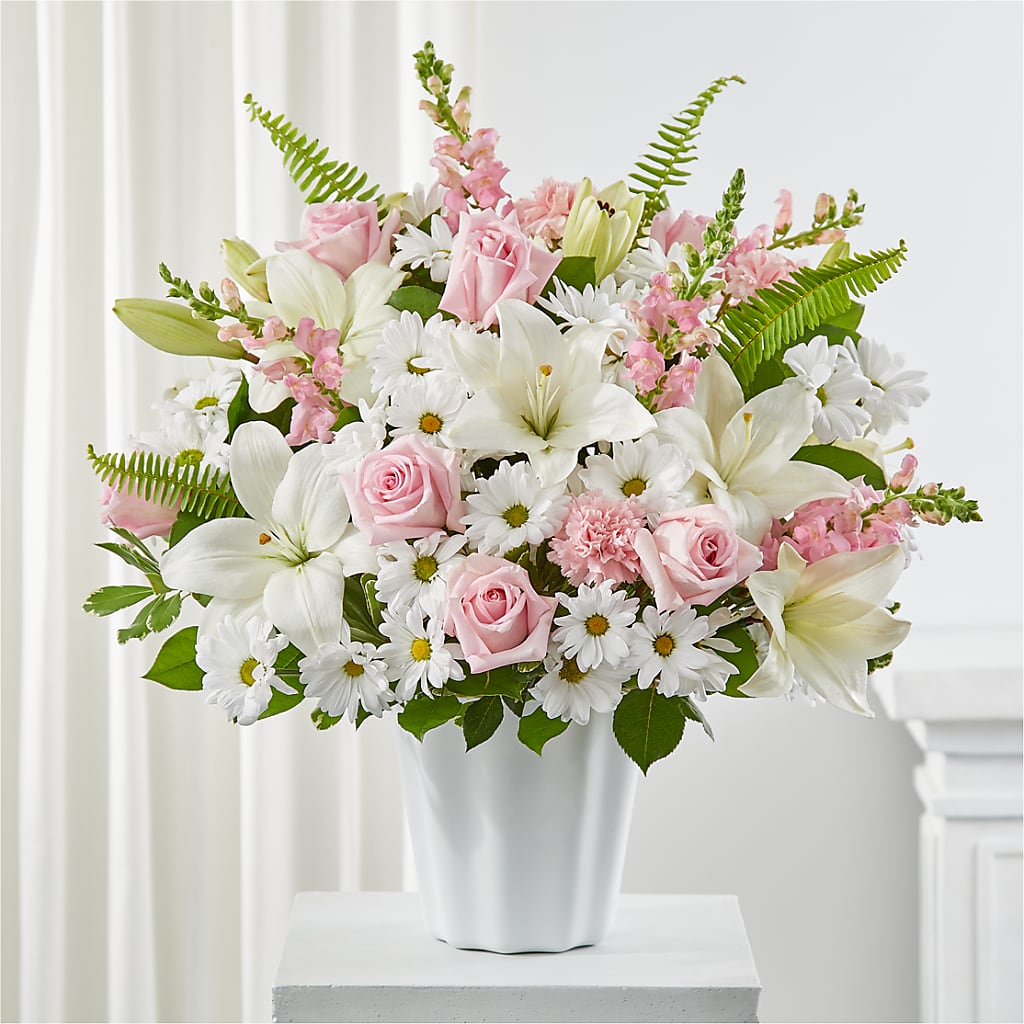 Soft Touch Tabletop Basket – Castalia Flower Shoppe, Castalia OH