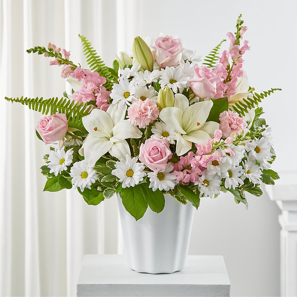Soft Touch Tabletop Basket – Castalia Flower Shoppe, Castalia OH