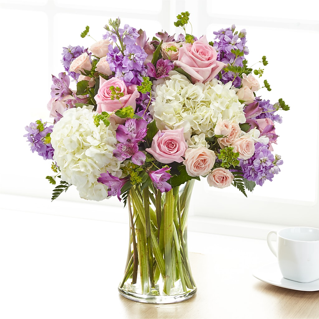 Shared Sentiment Bouquet – Castalia Flower Shoppe, Castalia OH