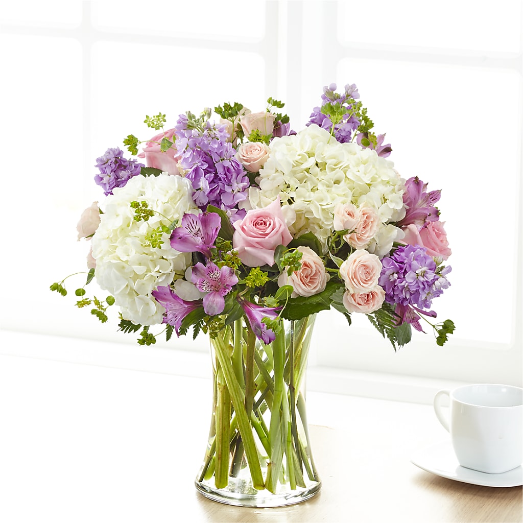 Shared Sentiment Bouquet – Castalia Flower Shoppe, Castalia OH