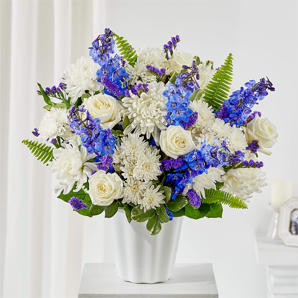 Hold Dear Tabletop Basket – Castalia Flower Shoppe, Castalia OH