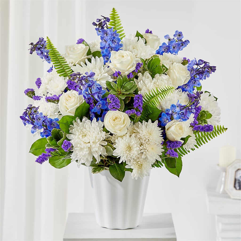 Hold Dear Tabletop Basket – Castalia Flower Shoppe, Castalia OH