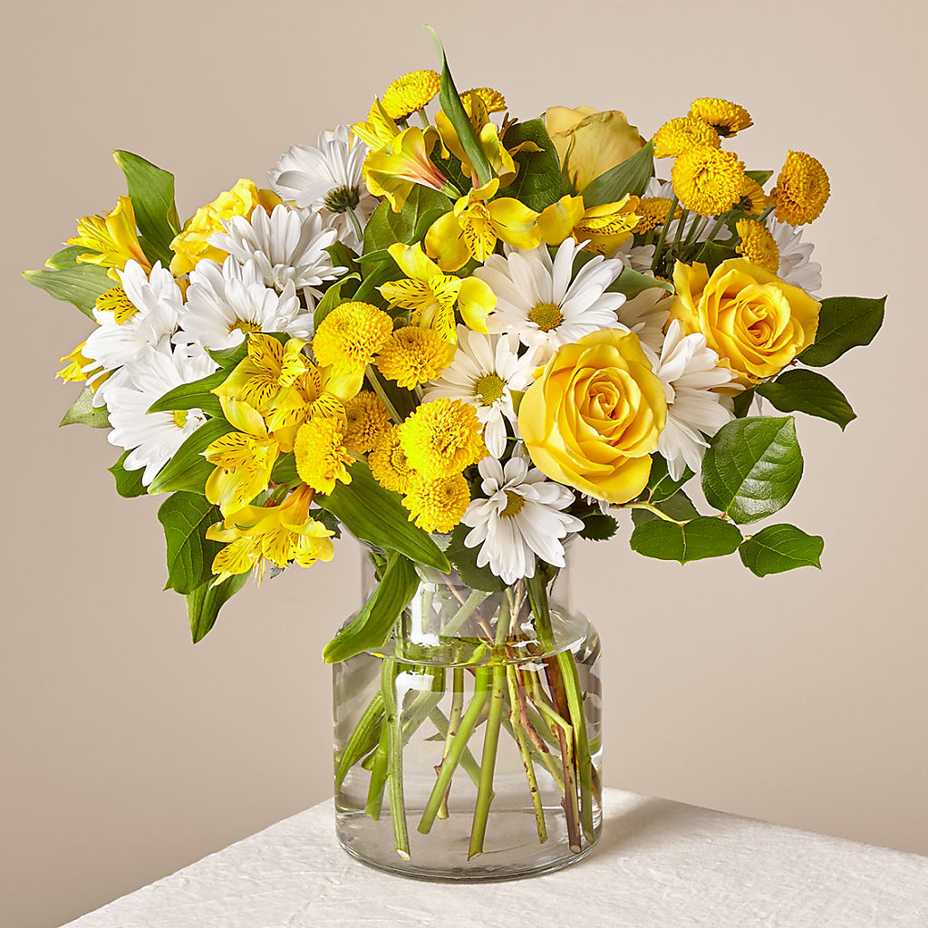 Sunny Sentiments Bouquet – Castalia Flower Shoppe, Castalia OH