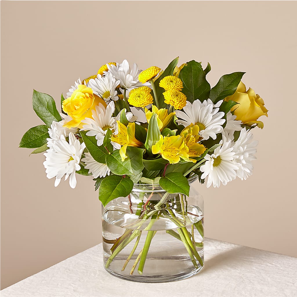 Sunny Sentiments Bouquet – Castalia Flower Shoppe, Castalia OH