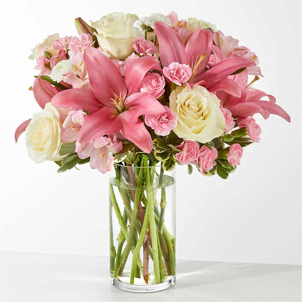 Piece of Cake Bouquet – Castalia Flower Shoppe, Castalia OH
