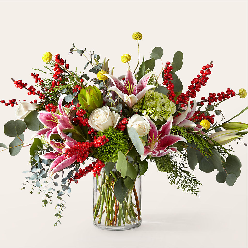 Berry & Bright Bouquet – Castalia Flower Shoppe, Castalia OH
