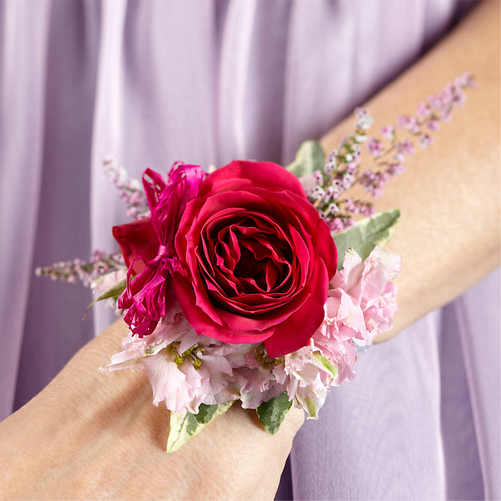 Rose Charm Corsage – Castalia Flower Shoppe, Castalia OH