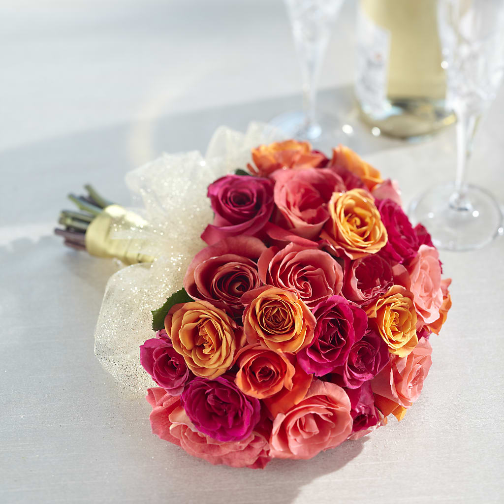 Sweet Roses Bouquet – Castalia Flower Shoppe, Castalia OH