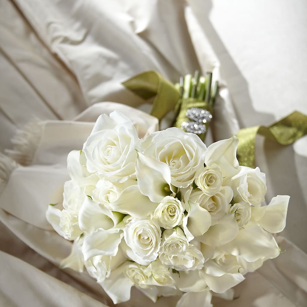 Serene Highness Bouquet – Castalia Flower Shoppe, Castalia OH