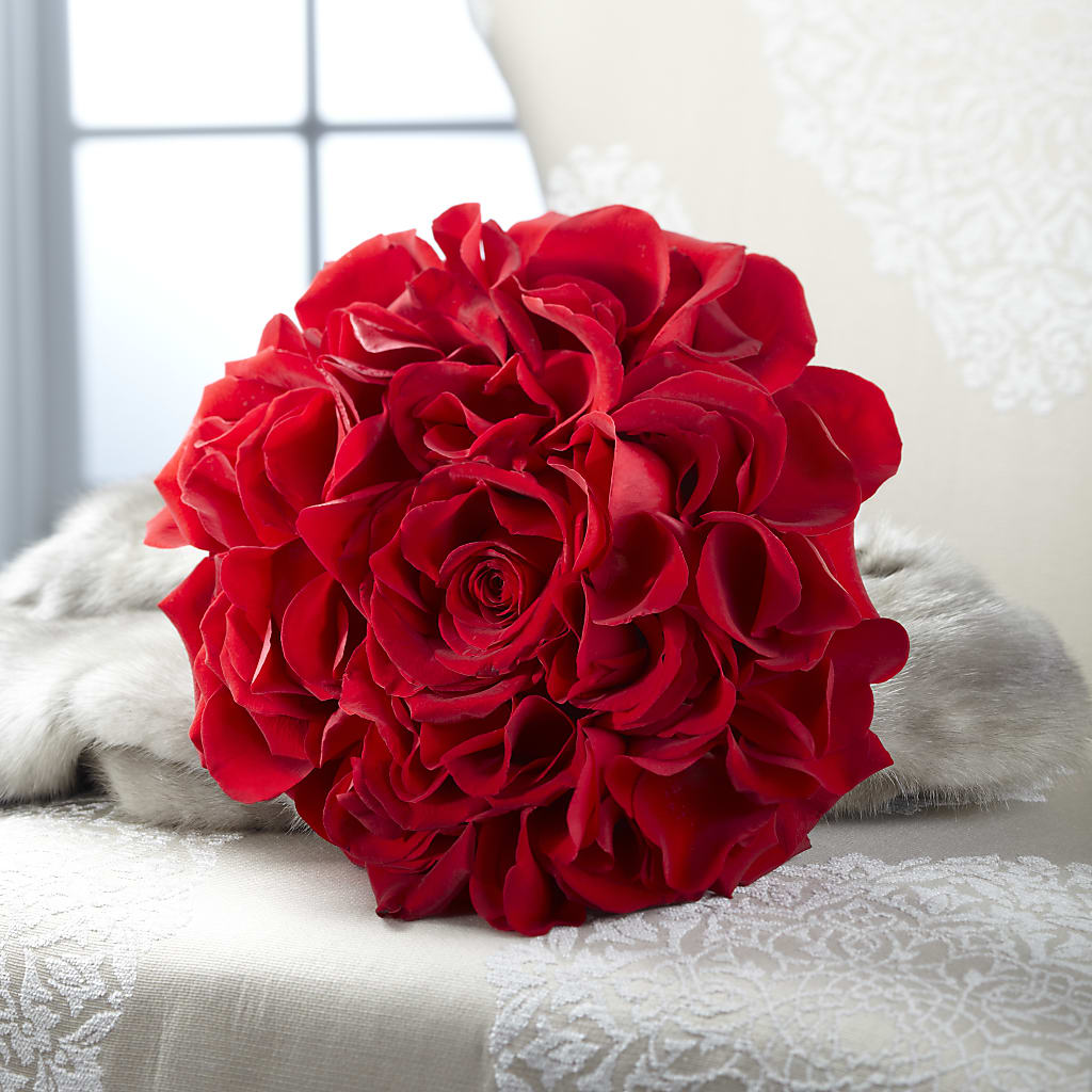 Composite Rose Bouquet – Castalia Flower Shoppe, Castalia OH