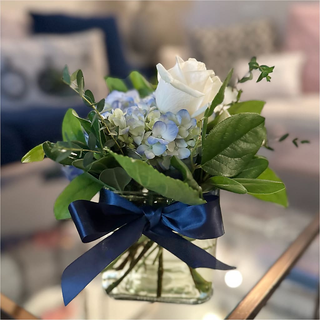 Sky Blue Delight Bouquet –  Castalia Flower Shoppe, Castalia OH