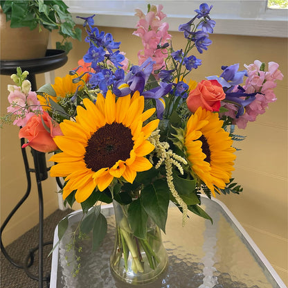 Rays of Life Bouquet –  Castalia Flower Shoppe, Castalia OH