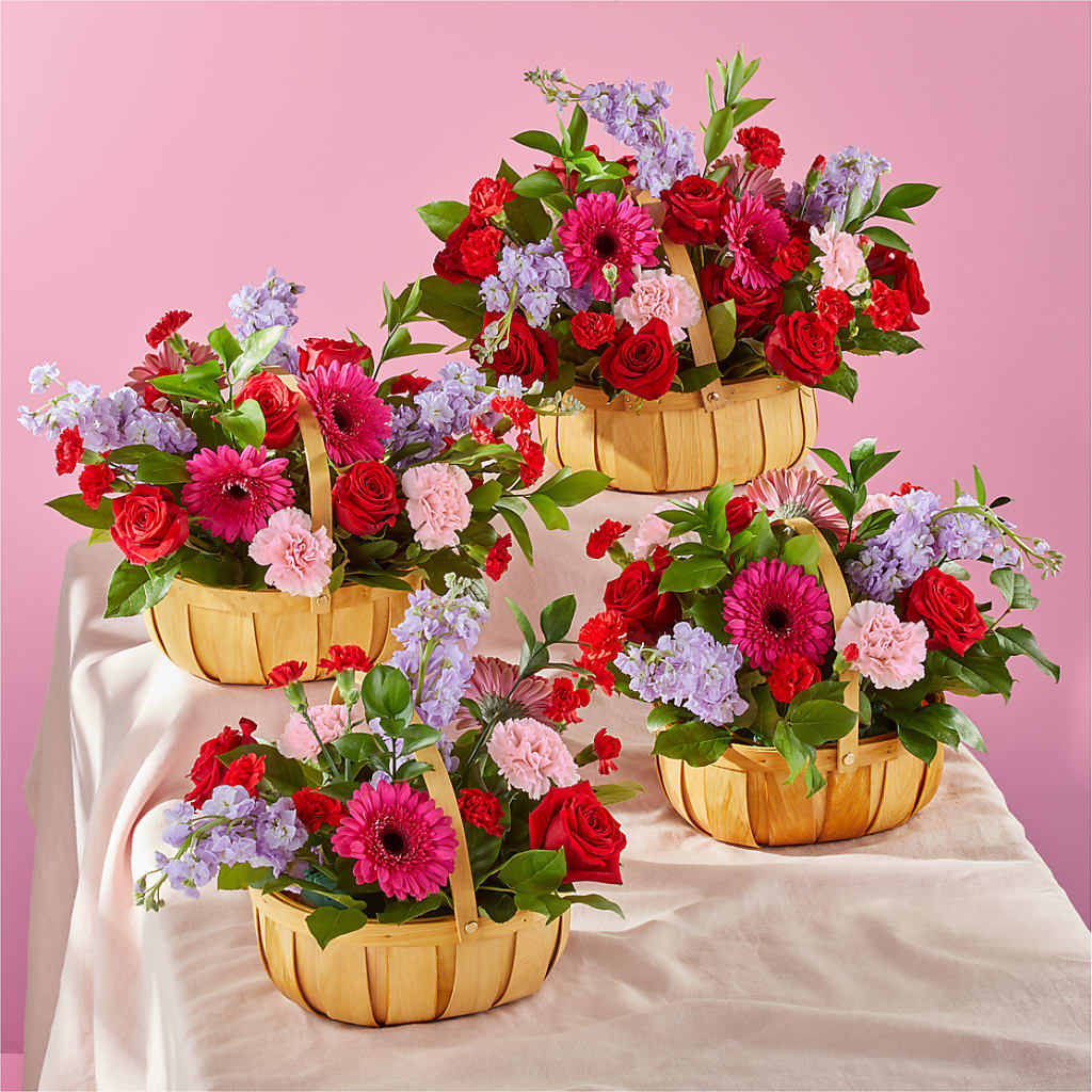 Pink Picnic Basket –  Castalia Flower Shoppe, Castalia OH