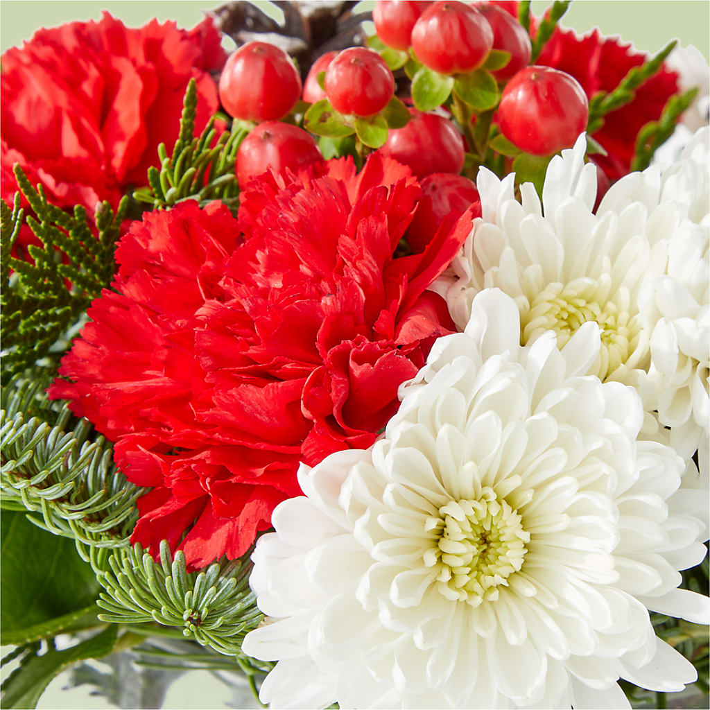Snow Angel Bouquet –  Castalia Flower Shoppe, Castalia OH