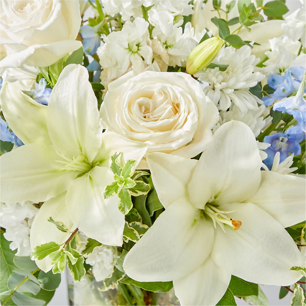 Peace of Mind Bouquet –  Castalia Flower Shoppe, Castalia OH