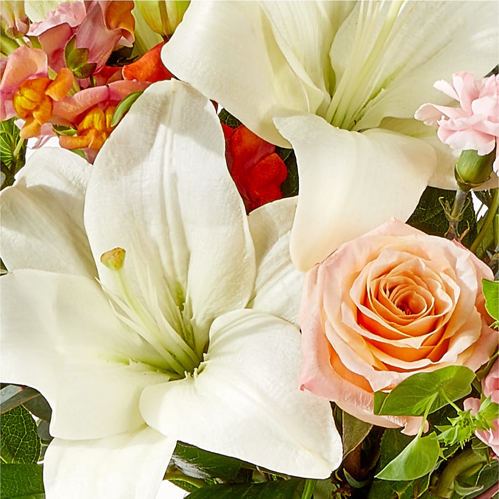 Grapefruit Splash Bouquet –  Castalia Flower Shoppe, Castalia OH