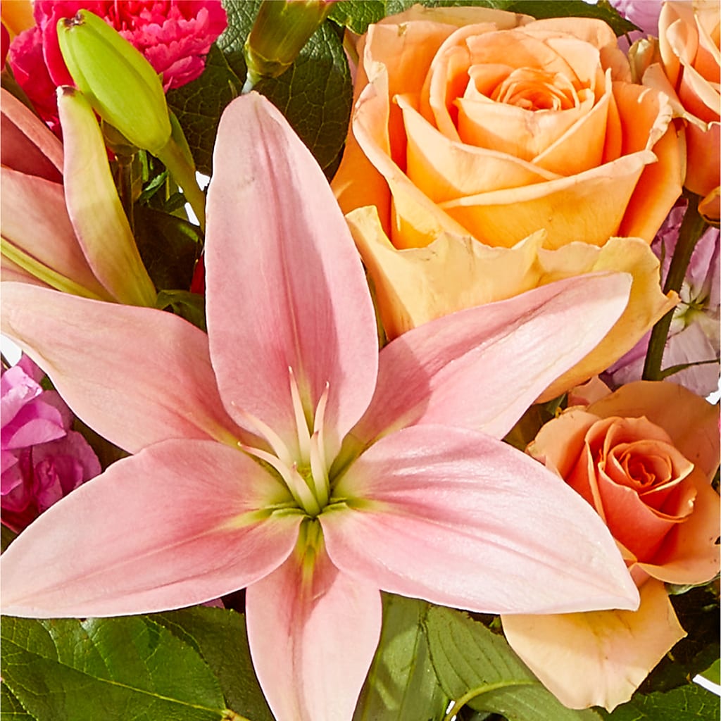 Bisous Bouquet –  Castalia Flower Shoppe, Castalia OH